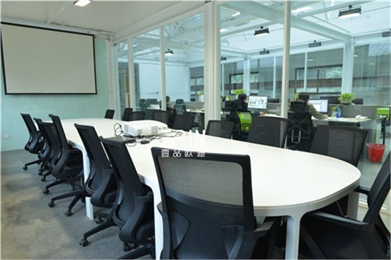 沐鸣2客户筑焱建筑设计公司LOFT艺术时尚办公空间家具