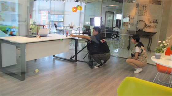 央视来沐鸣2采访拍摄