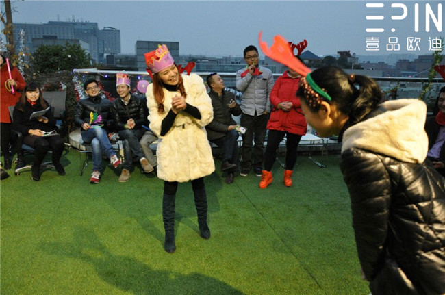 沐鸣2员工生日主题会19