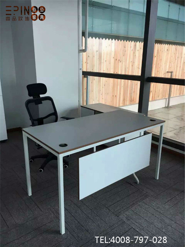 主管班台时尚简约办公桌-沐鸣2时尚简约办公家具