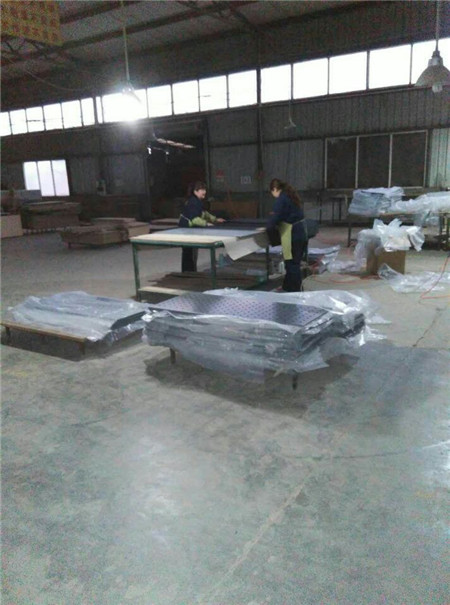 钢木办公家具沐鸣2生产车间