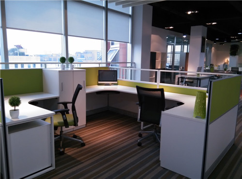 职员区时尚屏风工作位，屏风办公桌-沐鸣2一站式采购