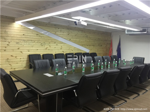 沐鸣2为冠培教育提供的会议室办公家具-会议桌会议椅