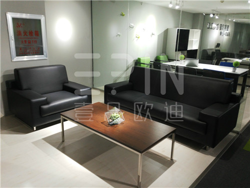 南京沐鸣2把时尚环保带到昆明办公家具市场