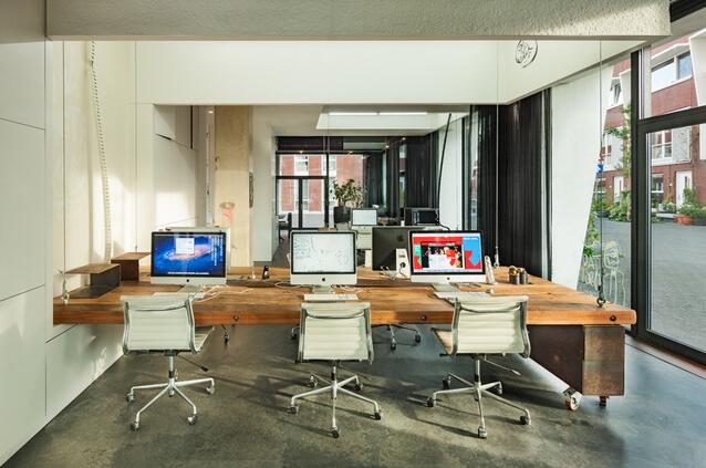 办公桌下班后升空-沐鸣2 办公桌下班后升空-沐鸣2