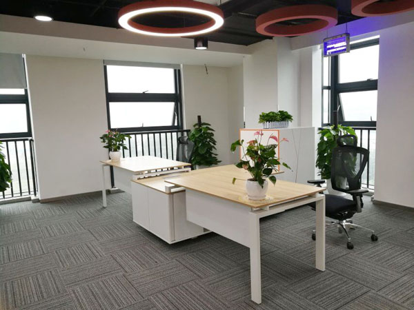 办公家具厂家沐鸣2关于办公家具与地板如何搭配好看的几点建议