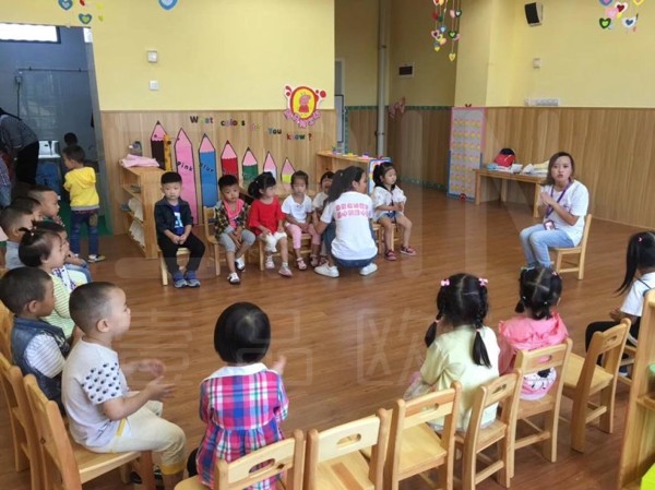 吓!你还敢网购儿童(幼儿)家具吗? 吓!你还敢网购儿童(幼儿)家具吗?